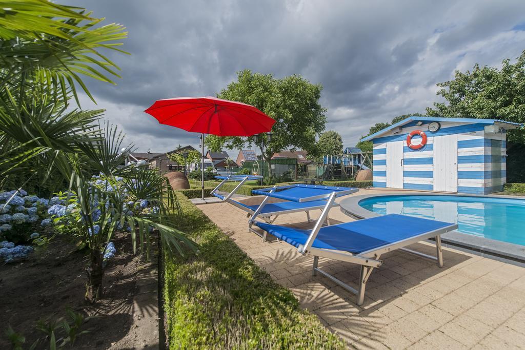 B&B Casa Roman & Vakantiewoning Voor 1 Pers Tot Max 32 Personen Zonhoven Exterior foto